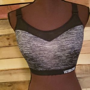 Victoria secret sport bra size 34DDD